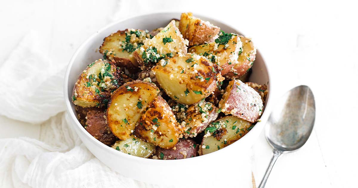 Easy Garlic Herb Parmesan Roasted Red Potatoes Recipe